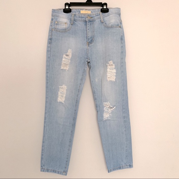 Distressed Streetwear Festival Cotton Boyfriend Jeans Pant in Light Blue (M) - Picture 2 of 5